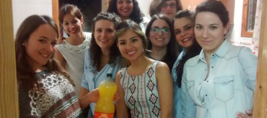 La bopki ali_pungu antes de cenar con sus amigas y probar Fanta Zero