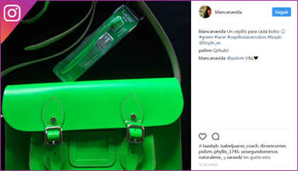 Lacer cepillos de colores